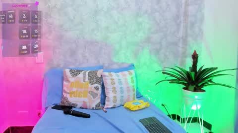 Snapshot of reichel05 chatting on 02.22.26 reichel05 online show from 02.22.26