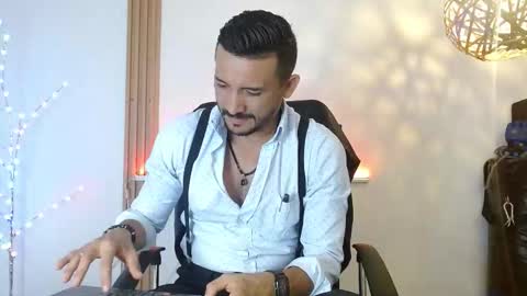   REIKO  online show from 01.06.26