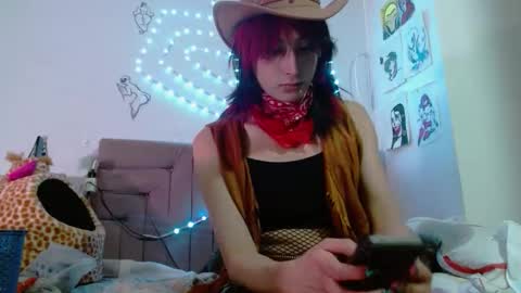 Snapshot of reiv_femboy chatting on 12.16.25 reiv_femboy online show from 12.16.25