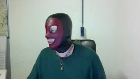 Snapshot of rem78a chatting on 11.12.25 rem78a online show from 11.12.25