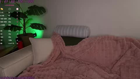 Remi online show from 03.04.26