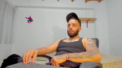 Snapshot of remy_sten chatting on 11.13.25 Rmy Steen online show from 11.13.25