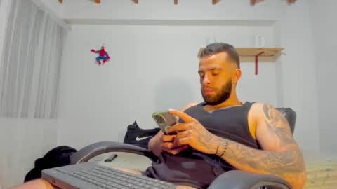 Snapshot of remy_sten chatting on 11.16.25 Rmy Steen online show from 11.16.25