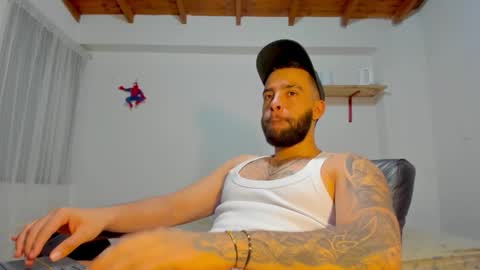 Snapshot of remy_sten chatting on 11.20.25 Rmy Steen online show from 11.20.25