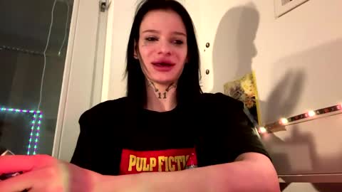 Snapshot of renaegironda chatting on 03.30.26 Emma online show from 03.30.26