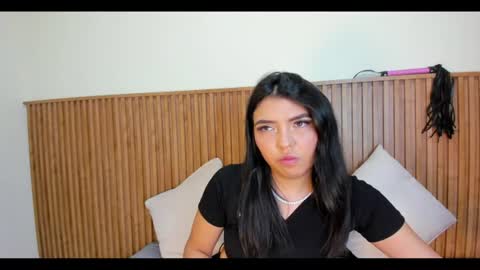 Renata aura online show from 06.21.26