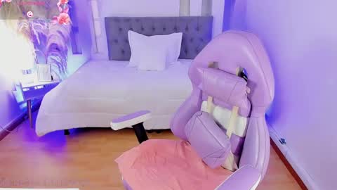 RENATA online show from 03.04.25