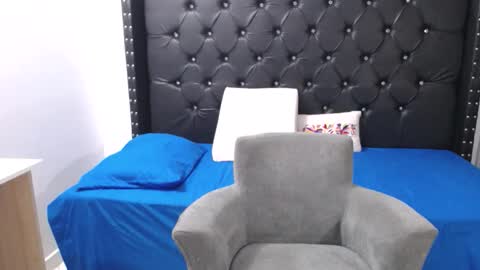 Renata Salinas online show from 12.15.25