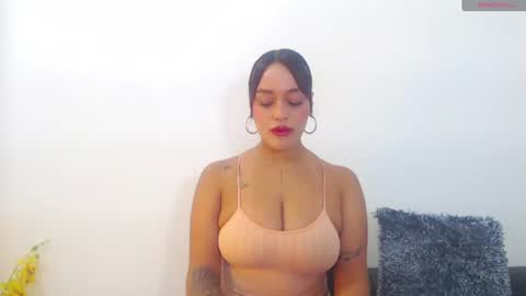Snapshot of renatabrownn28 chatting on 07.15.26 renatabrownn28 online show from 07.15.26