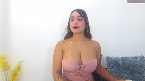 Snapshot of renatabrownn28 chatting on 07.18.26 renatabrownn28 online show from 07.18.26