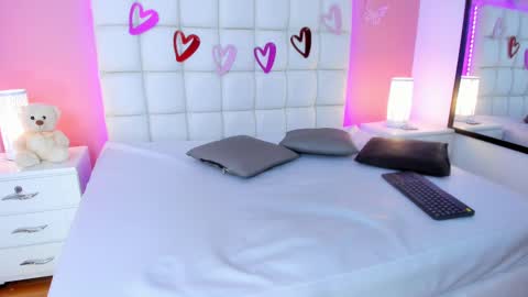 Renata online show from 02.25.25