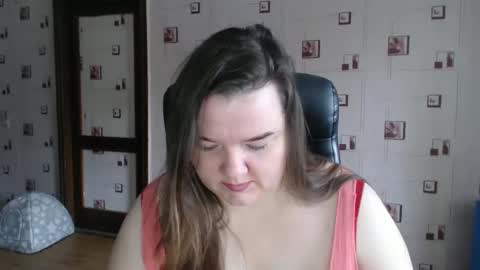 Snapshot of renataoia chatting on 12.14.24 renataoia online show from 12.14.24