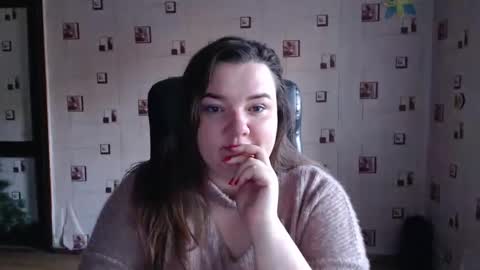 Snapshot of renataoia chatting on 02.12.25 renataoia online show from 02.12.25