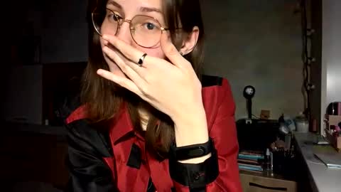 Snapshot of renayreisdorf chatting on 02.05.26 Mia online show from 02.05.26