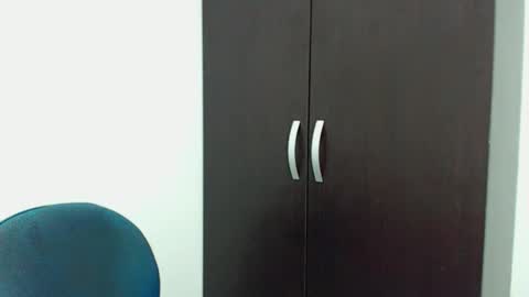 Snapshot of rene_hotman chatting on 11.06.25 Rene online show from 11.06.25