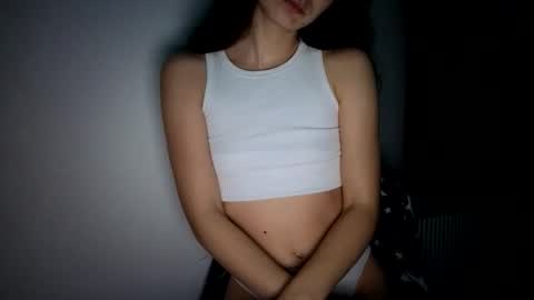 renee_loah online show from 11.05.25