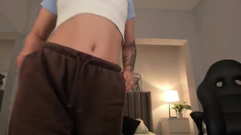 Renee Shelby online show from 02.21.25