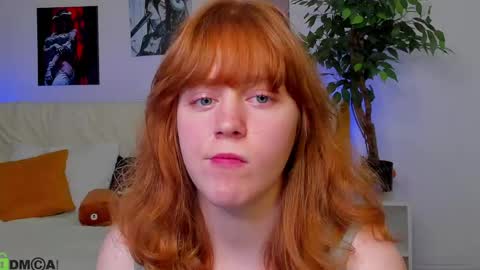 Snapshot of reneefoxy_ chatting on 06.05.26 reneefoxy_ online show from 06.05.26