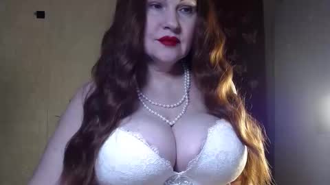 Snapshot of renelce chatting on 02.05.25 renelce online show from 02.05.25