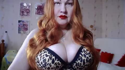 Snapshot of renelce chatting on 02.22.25 renelce online show from 02.22.25