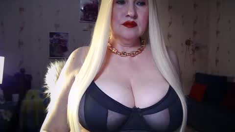 Snapshot of renelce chatting on 09.15.25 renelce online show from 09.15.25