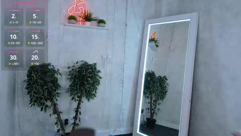 Snapshot of renesmy_black chatting on 05.29.26 Renesmy online show from 05.29.26