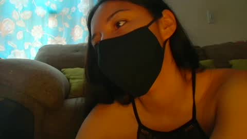 Snapshot of reni_tendress chatting on 09.09.25 reni_tendress online show from 09.09.25