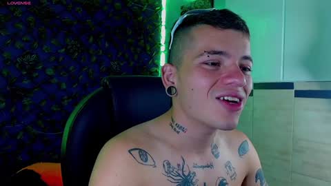 R E N E  online show from 01.15.25