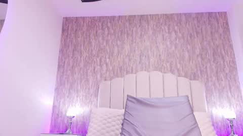 Snapshot of reven_lilith chatting on 11.16.25 REVEN online show from 11.16.25