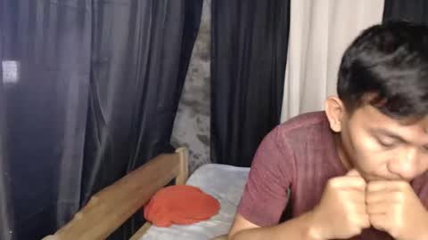 rey_004 online show from 05.19.26