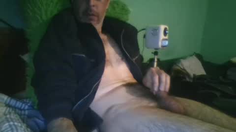 Snapshot of reyes_albert2006 chatting on 02.17.25 reyes_albert2006 online show from 02.17.25