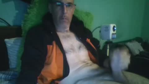 reyes_albert2006 online show from 11.10.25