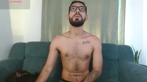 Snapshot of reypablo1 chatting on 10.05.25 REY PABLO Independent online show from 10.05.25