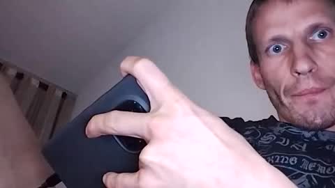 Snapshot of rezik34cz chatting on 09.19.25 rezik34cz online show from 09.19.25