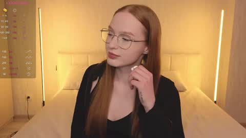 Snapshot of rezurs chatting on 05.10.26 nice to meet you 3 I am Milena online show from 05.10.26