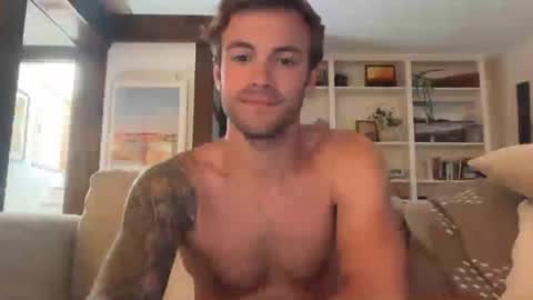 Snapshot of rguy114 chatting on 08.08.26 Ryan online show from 08.08.26