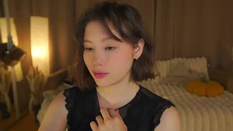 Snapshot of rhebageigel chatting on 05.02.26 Nanami online show from 05.02.26
