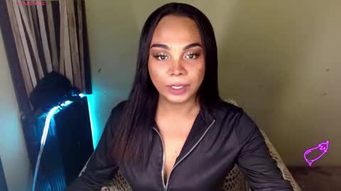 Snapshot of rhianasollway69 chatting on 12.22.25 rhianasollway69 online show from 12.22.25