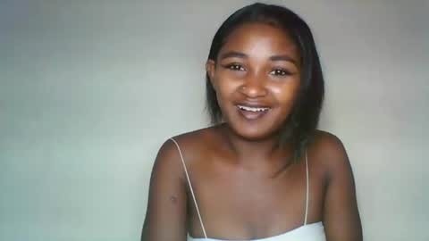 Snapshot of rhoanna chatting on 06.16.26 rhoanna online show from 06.16.26