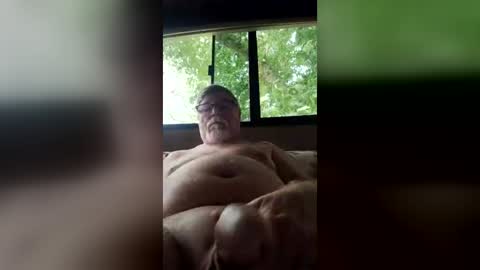 Snapshot of ri_tugger33 chatting on 07.18.26 ri_tugger33 online show from 07.18.26