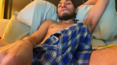 Snapshot of riahrockhard chatting on 01.15.25 Riah online show from 01.15.25