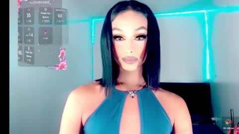 Snapshot of riannagarcia_ chatting on 12.17.25 Rianna Garcia online show from 12.17.25