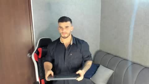 Snapshot of ricardogonzalez666 chatting on 01.12.25 ricardogonzalez666 online show from 01.12.25