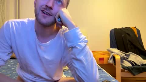 Snapshot of ricciardio chatting on 01.26.25 ricciardio online show from 01.26.25