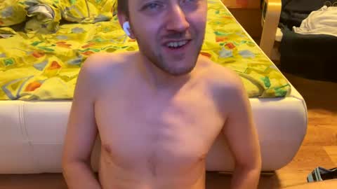 Snapshot of ricciardio chatting on 02.12.25 ricciardio online show from 02.12.25