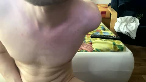 Snapshot of ricciardio chatting on 02.12.25 ricciardio online show from 02.12.25