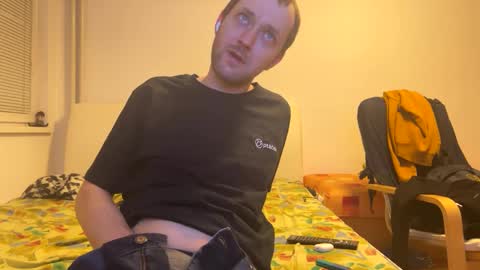 Snapshot of ricciardio chatting on 03.09.25 ricciardio online show from 03.09.25