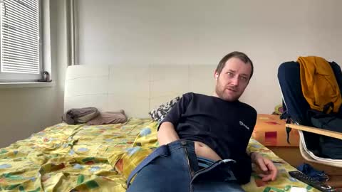 Snapshot of ricciardio chatting on 03.11.25 ricciardio online show from 03.11.25