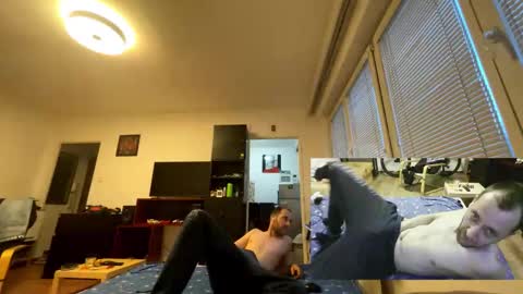 Snapshot of ricciardio chatting on 09.16.25 ricciardio online show from 09.16.25