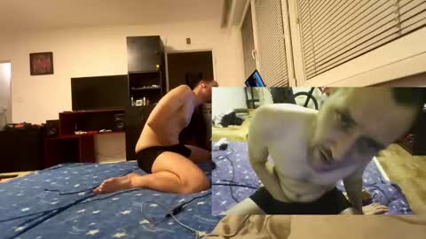 Snapshot of ricciardio chatting on 09.16.25 ricciardio online show from 09.16.25